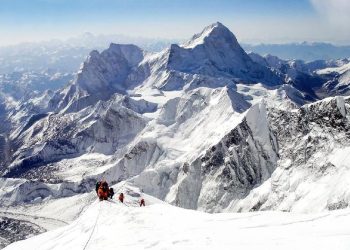 Skandal Penipuan Helikopter Penyelamat Pendaki Himalaya di Nepal Terungkap