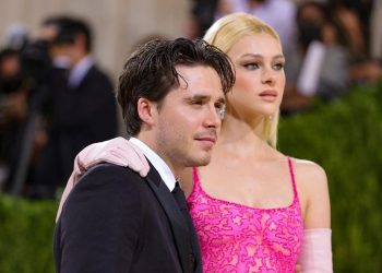 Istri Brooklyn Dituding Sejak Lama Incar Popularitas