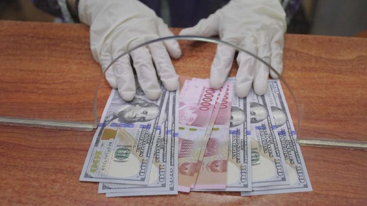 Rupiah Terdepresiasi ke Level Rp16.794 pada Pagi Hari Ini