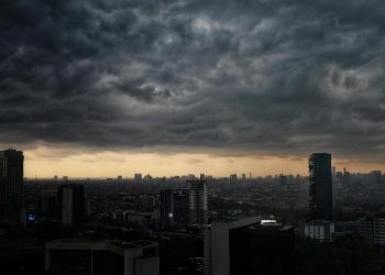 Daftar Wilayah Berpotensi Mengalami Cuaca Ekstrem dalam Seminggu ke Depan