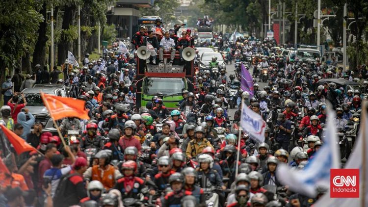 Demo Buruh Menolak Penetapan UMP Jakarta dan Jawa Barat