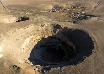 Lubang Raksasa Muncul di Sumatra Barat, Ahli Berikan Penjelasan