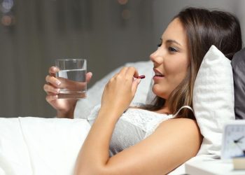 Minum 5 Suplemen Ini Sebelum Tidur untuk Tidur yang Nyenyak