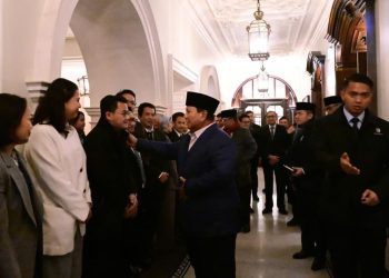 Prabowo Selenggarakan Rapat Tertutup Penertiban Hutan di London