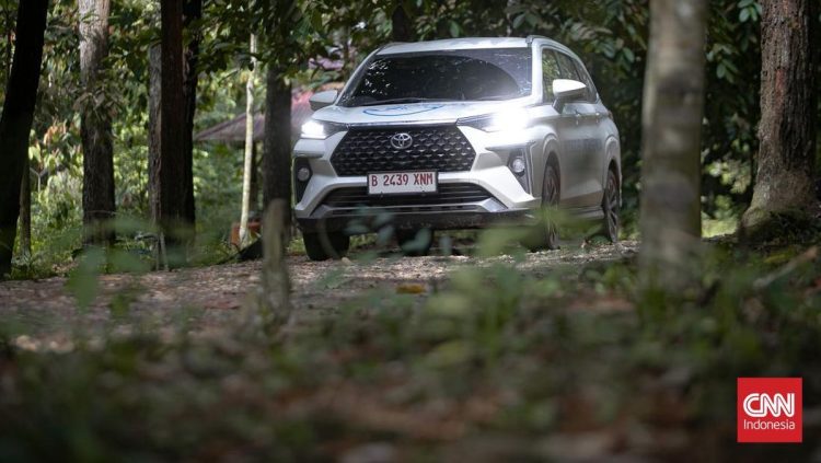 Pemesanan Veloz Hybrid Mencapai 4 Ribu Unit