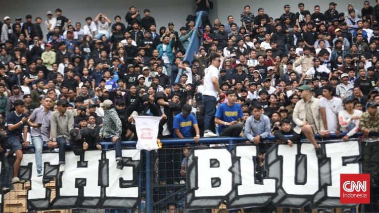 Bobotoh Membludak di Flyover Pasopati Setelah Persib Kalahkan Persija