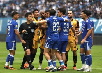 Herdman Terpesona dengan Keajaiban El Clasico Indonesia antara Persib dan Persija