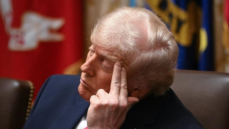 Trump Mengancam Tarif 100% untuk Kanada Jika Berdagangan dengan China