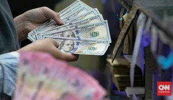 Nilai Tukar Rupiah Turun Menjadi Rp16.956 Sore Ini