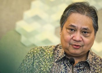 IHSG Anjlok ke Level 7.000-an Karena Investor FOMO menurut Airlangga