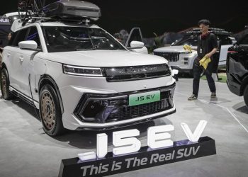 Jaecoo J5 EV serta Teknologi Interaktif di Kemayoran